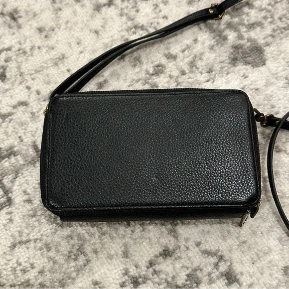 The Sak Sequoia Extra Large Smartphone Black Leather Crossbody Bag Purse - Picture 6 of 9